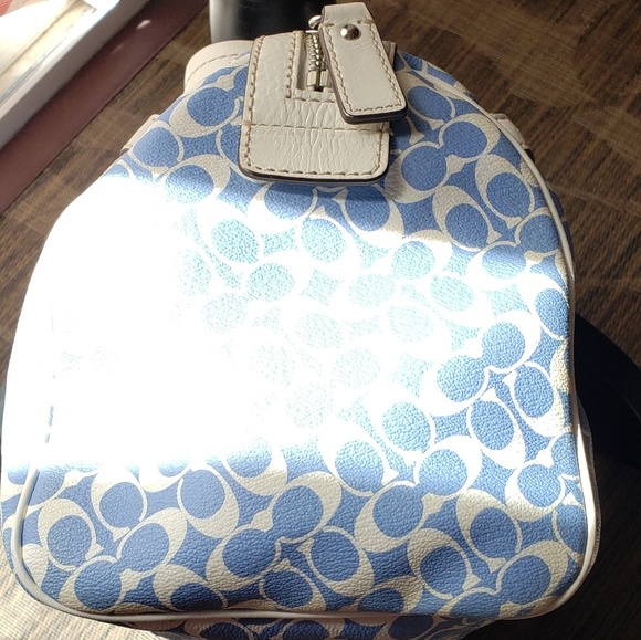 Coach Handbag - Picture 6 of 6